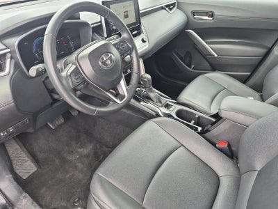2025 Toyota Corolla Cross XLE