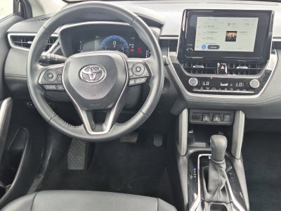 2025 Toyota Corolla Cross XLE