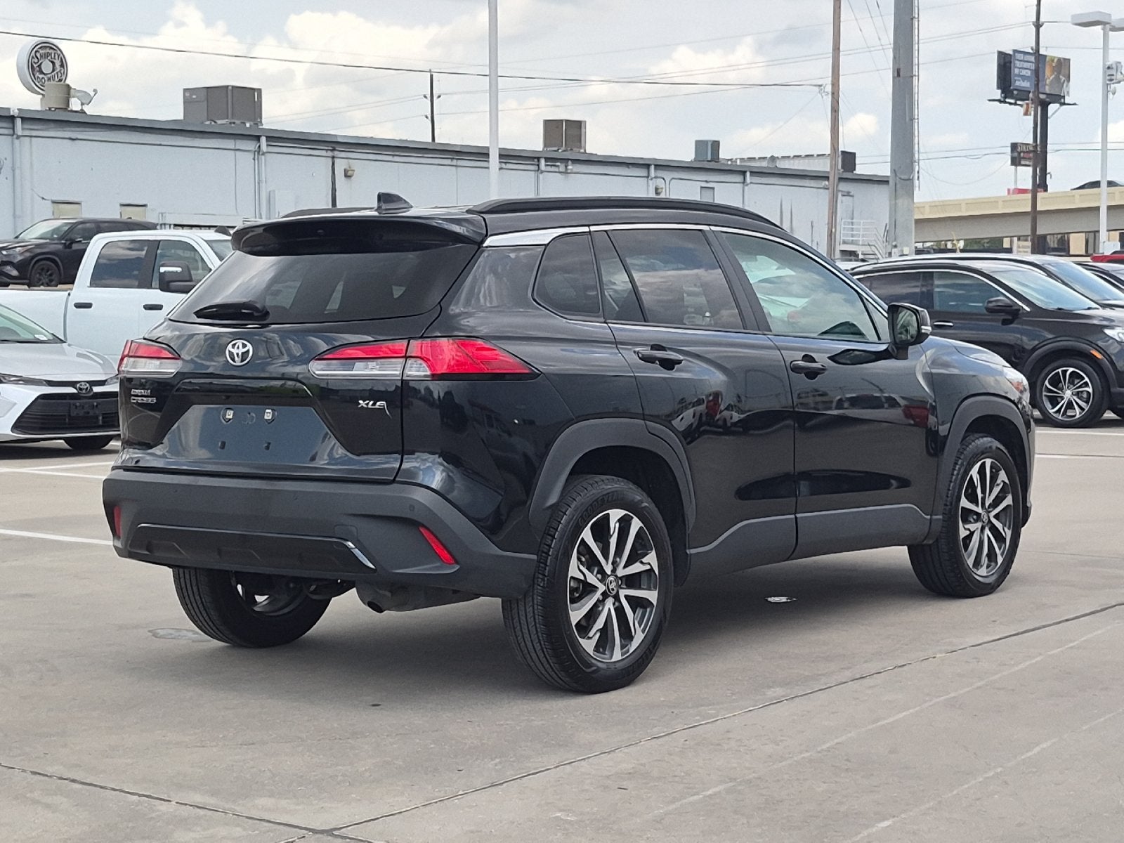 2025 Toyota Corolla Cross XLE
