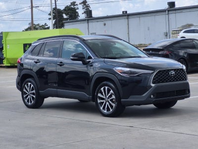 2025 Toyota Corolla Cross XLE