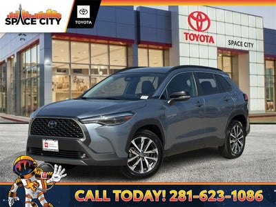 2025 Toyota Corolla Cross XLE