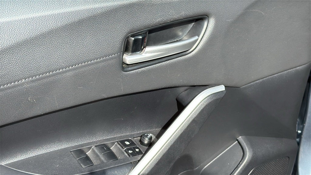 2025 Toyota Corolla Cross XLE