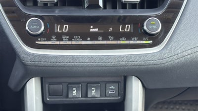 2025 Toyota Corolla Cross XLE