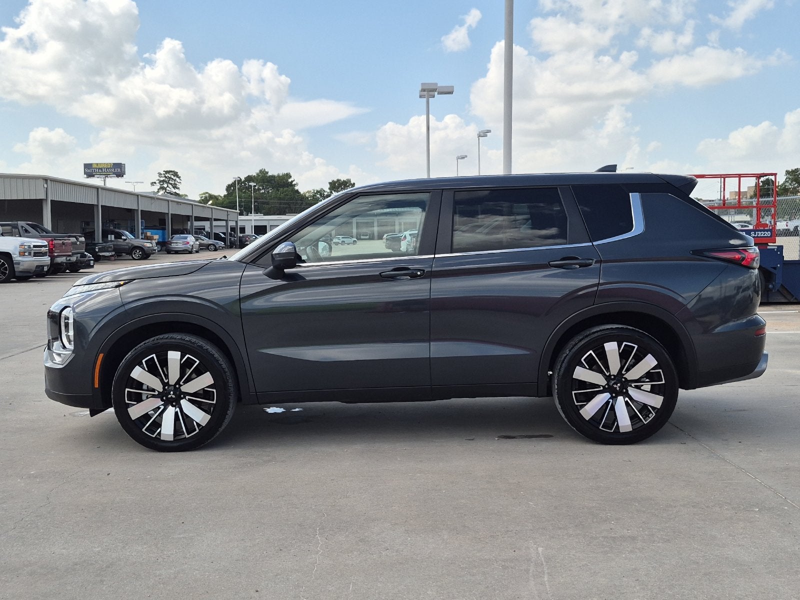 2025 Mitsubishi Outlander SE