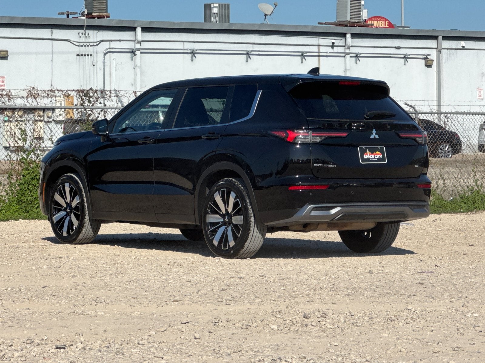 2025 Mitsubishi Outlander SE