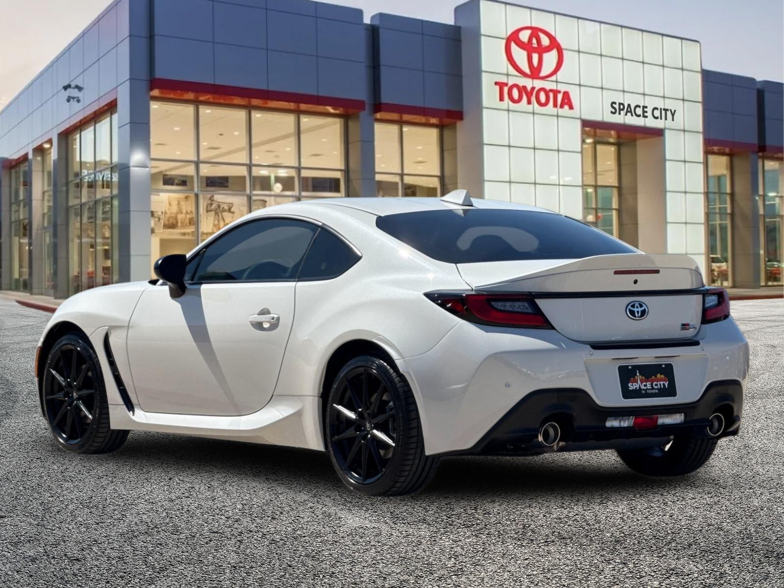 2027 Toyota GR86 Premium