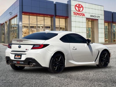 2027 Toyota GR86 Premium