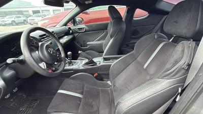 2024 Toyota GR86 Premium