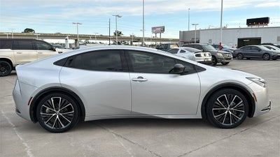 2023 Toyota PRIUS XLE