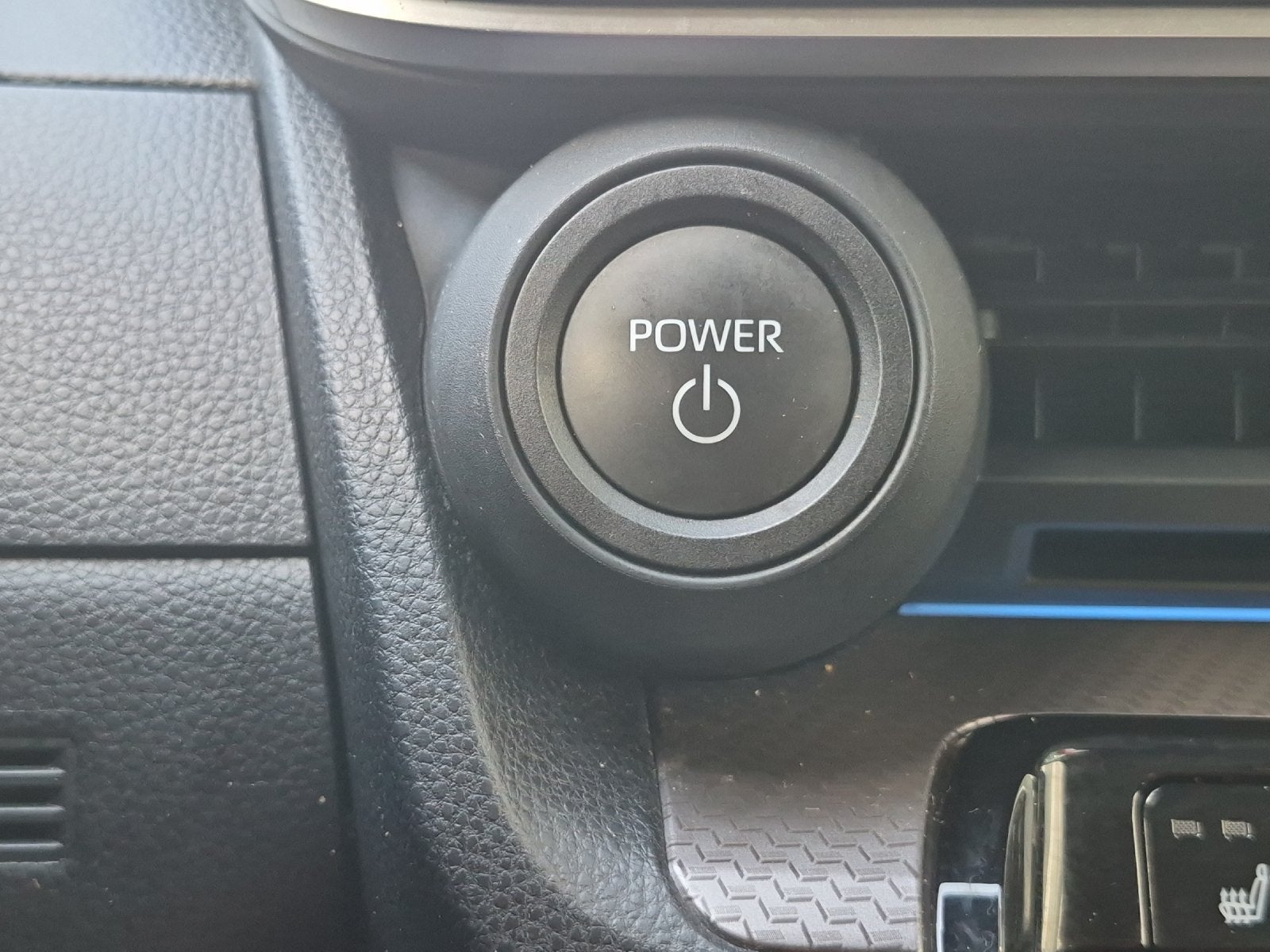 2023 Toyota Prius XLE