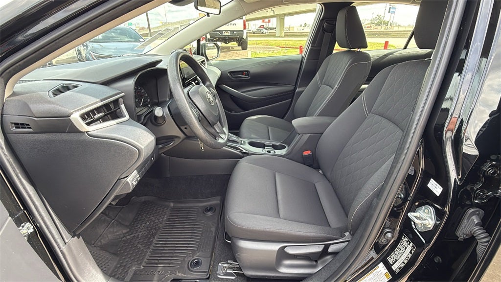 2025 Toyota COROLLA HYBRID LE