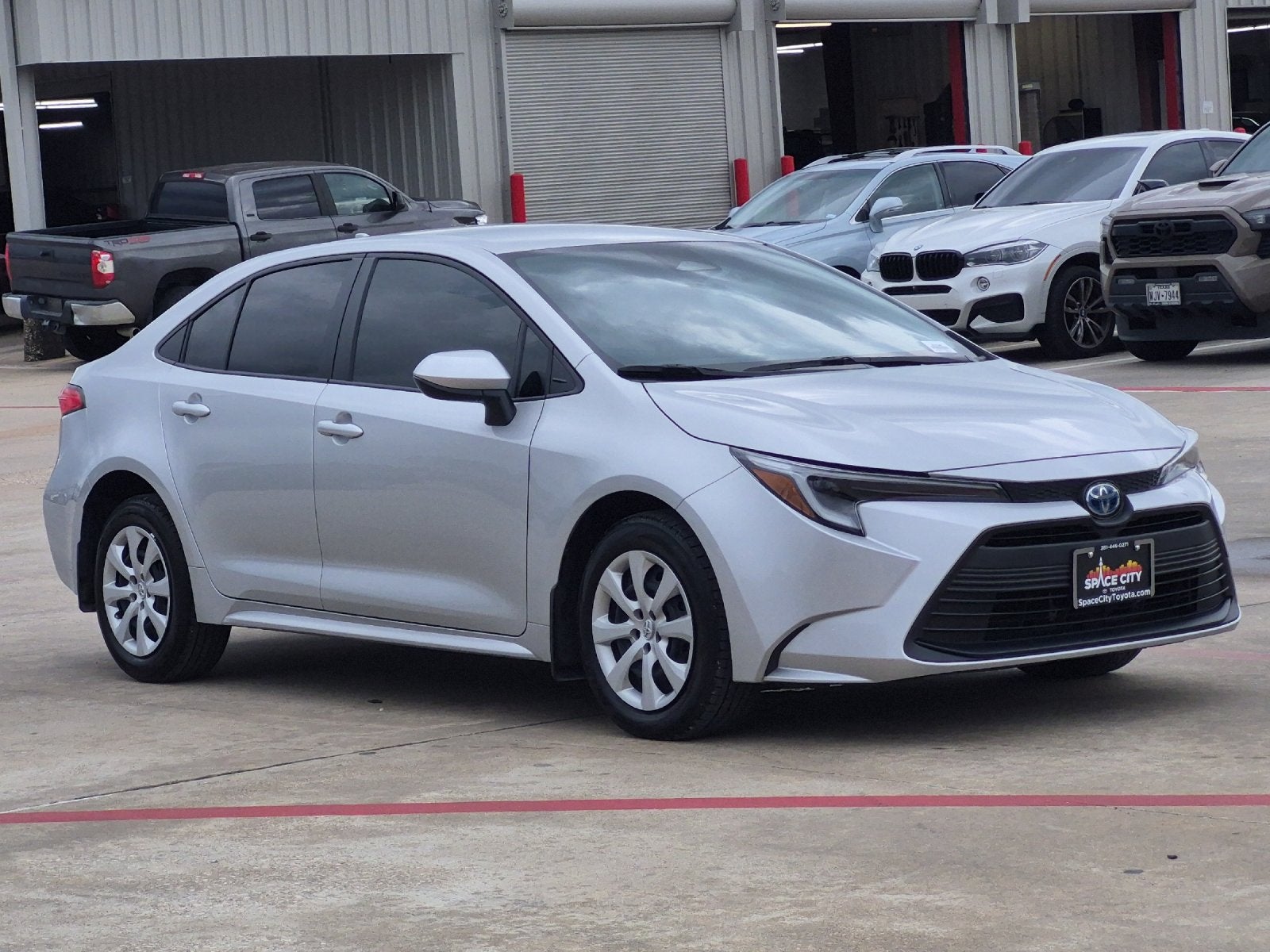 2025 Toyota Corolla Hybrid LE