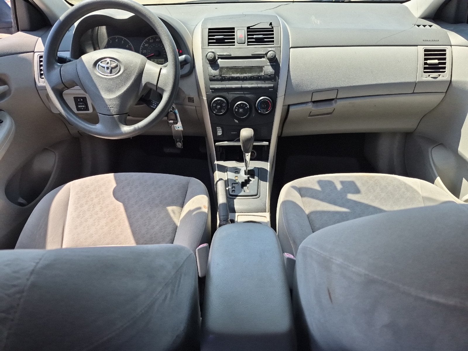 2009 Toyota COROLLA LE