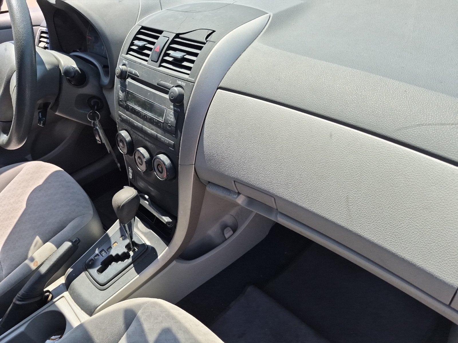 2009 Toyota COROLLA LE