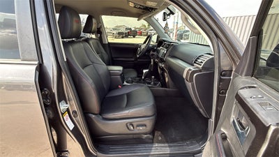 2019 Toyota 4RUNNER TRD Off-Road Premium