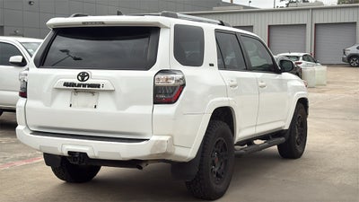 2022 Toyota 4RUNNER SR5