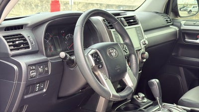 2022 Toyota 4RUNNER SR5 Premium