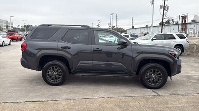 2025 Toyota 4RUNNER SR5