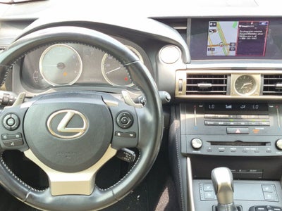 2016 Lexus IS 200t