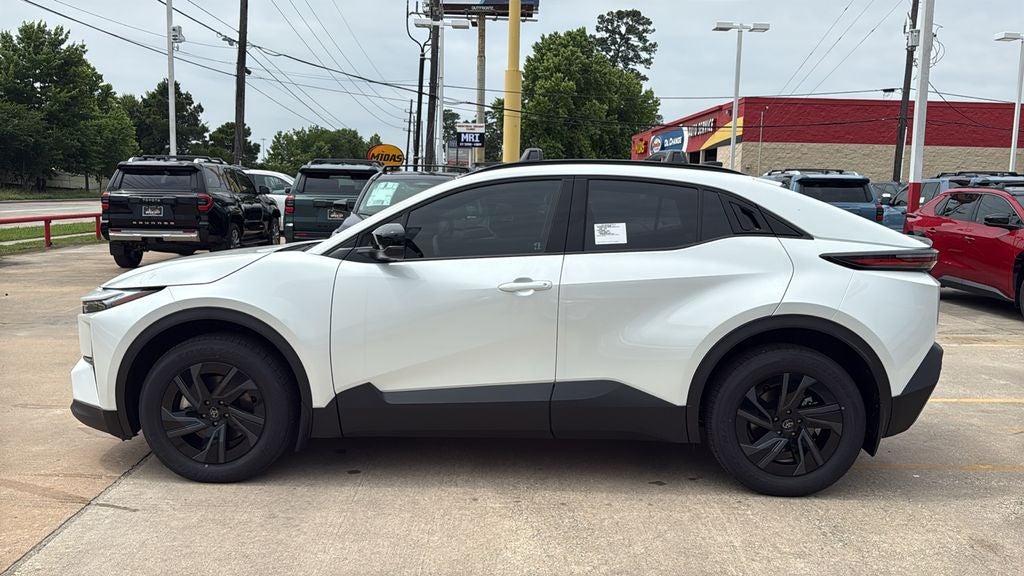 2026 Toyota C-HR SE