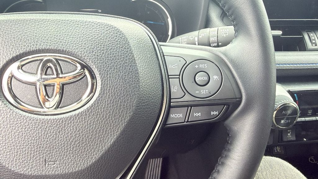 2025 Toyota RAV4 HYBRID XSE