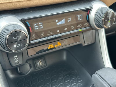 2025 Toyota RAV4 Hybrid LE