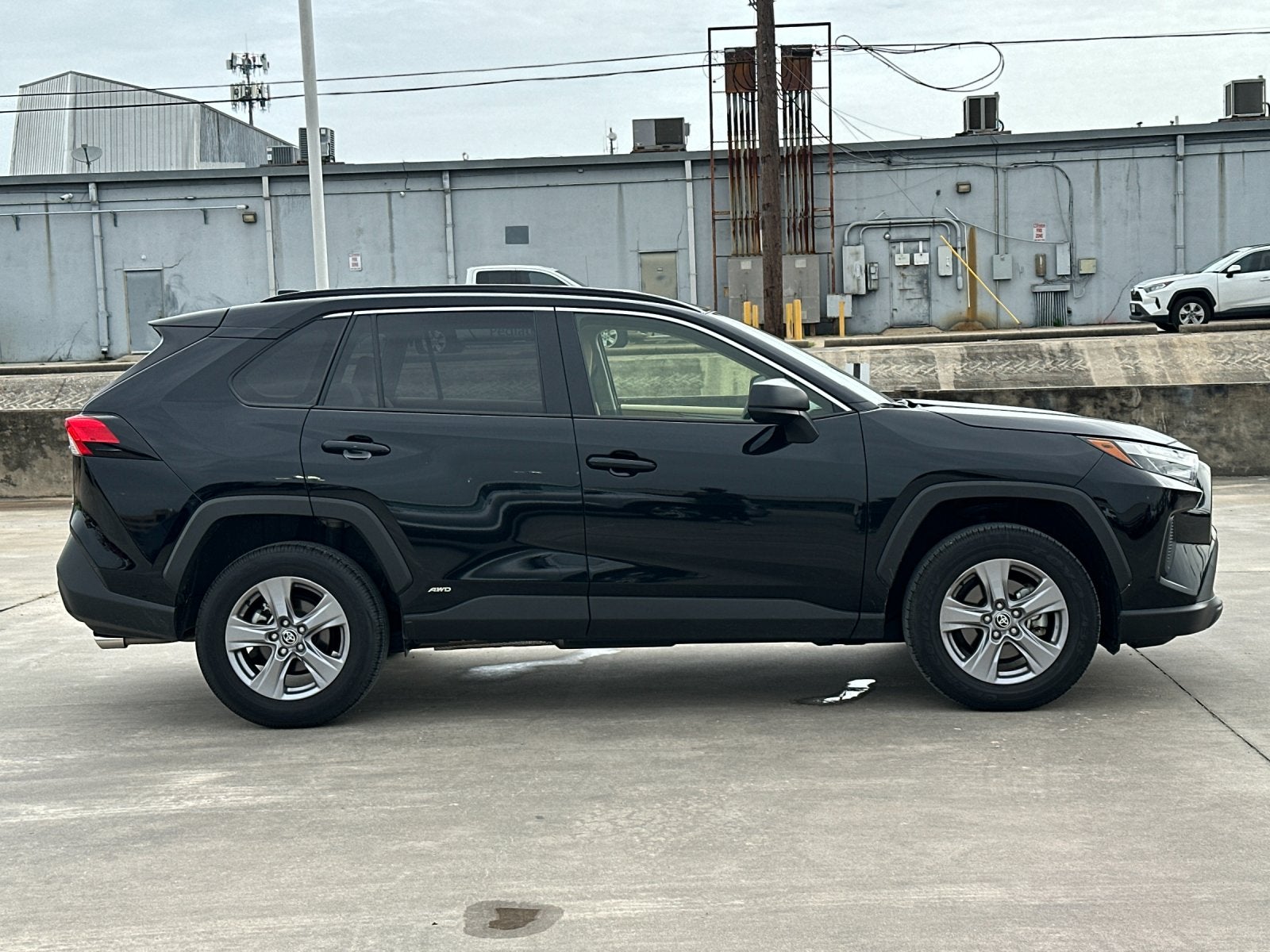 2025 Toyota RAV4 Hybrid LE