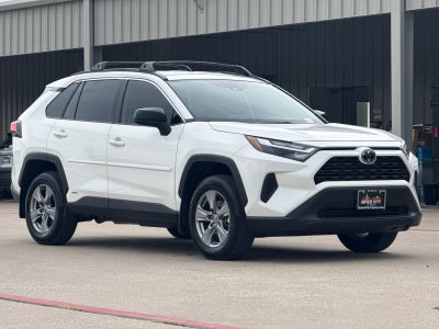 2025 Toyota RAV4 Hybrid LE