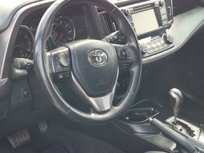 2018 Toyota RAV4 SE