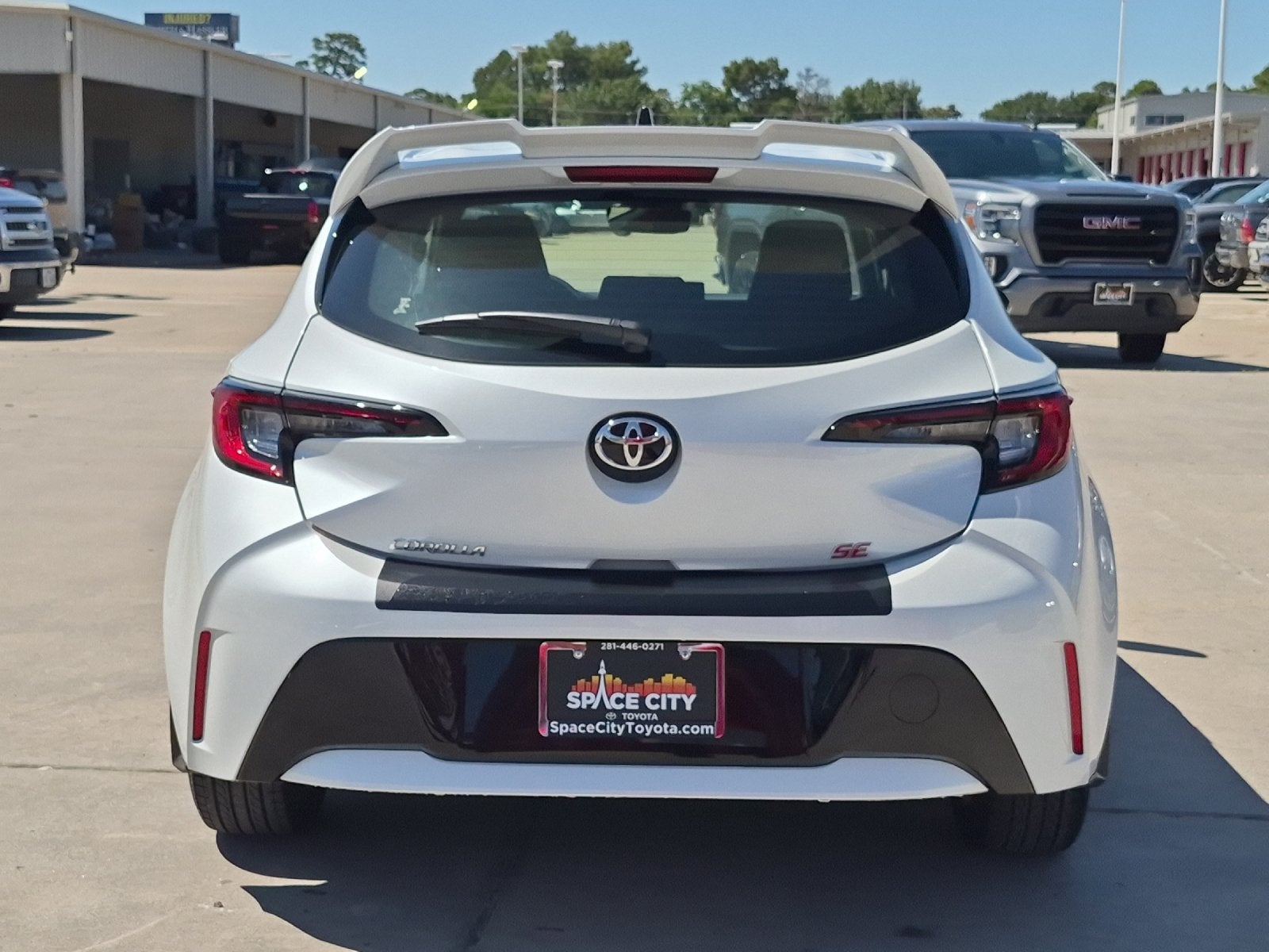 2026 Toyota Corolla Hatchback SE