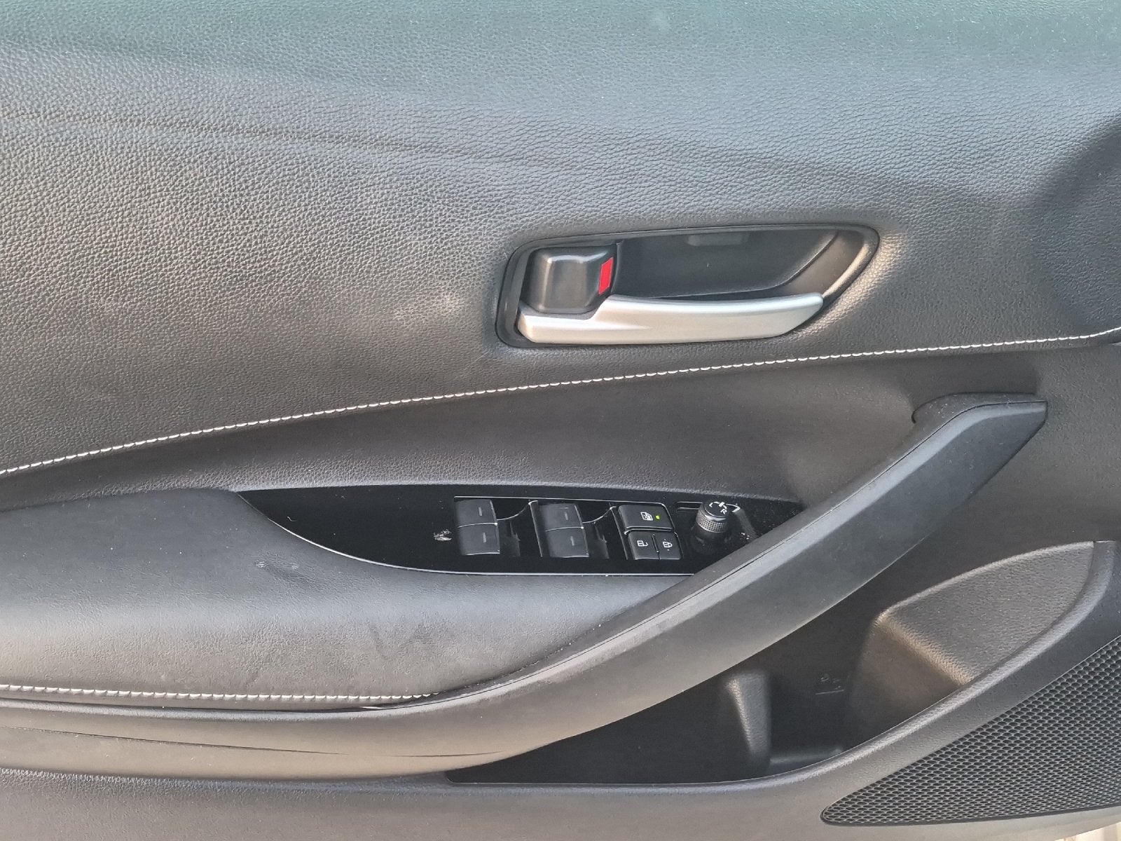 2023 Toyota Corolla Hatchback SE