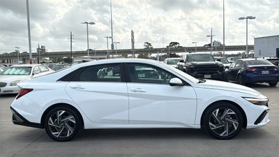 2025 Hyundai Elantra SEL Convenience
