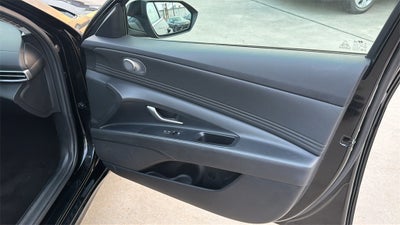 2025 Hyundai Elantra SEL Convenience