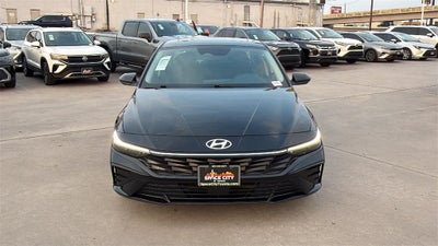 2025 Hyundai Elantra SEL Convenience