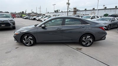 2025 Hyundai Elantra SEL Convenience