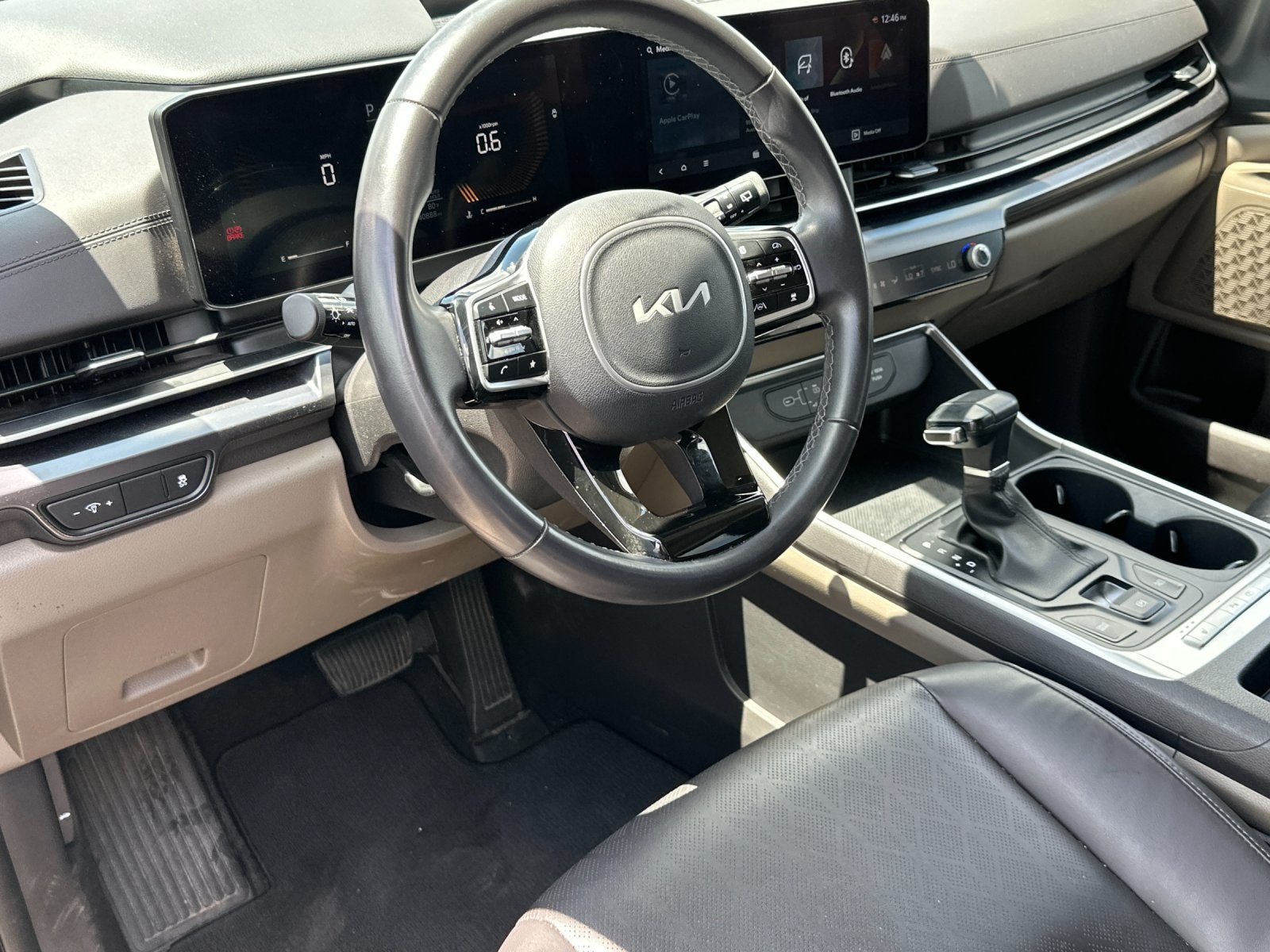2025 Kia Carnival LXS
