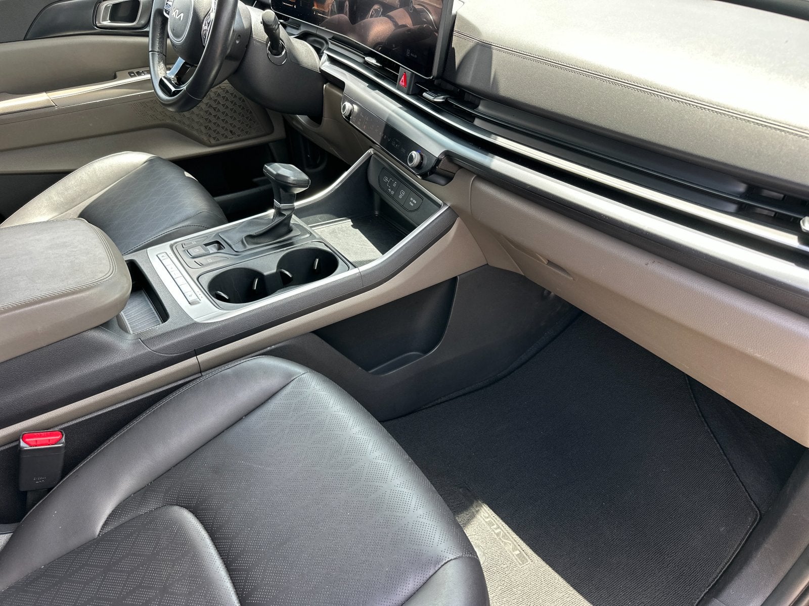 2025 Kia Carnival LXS