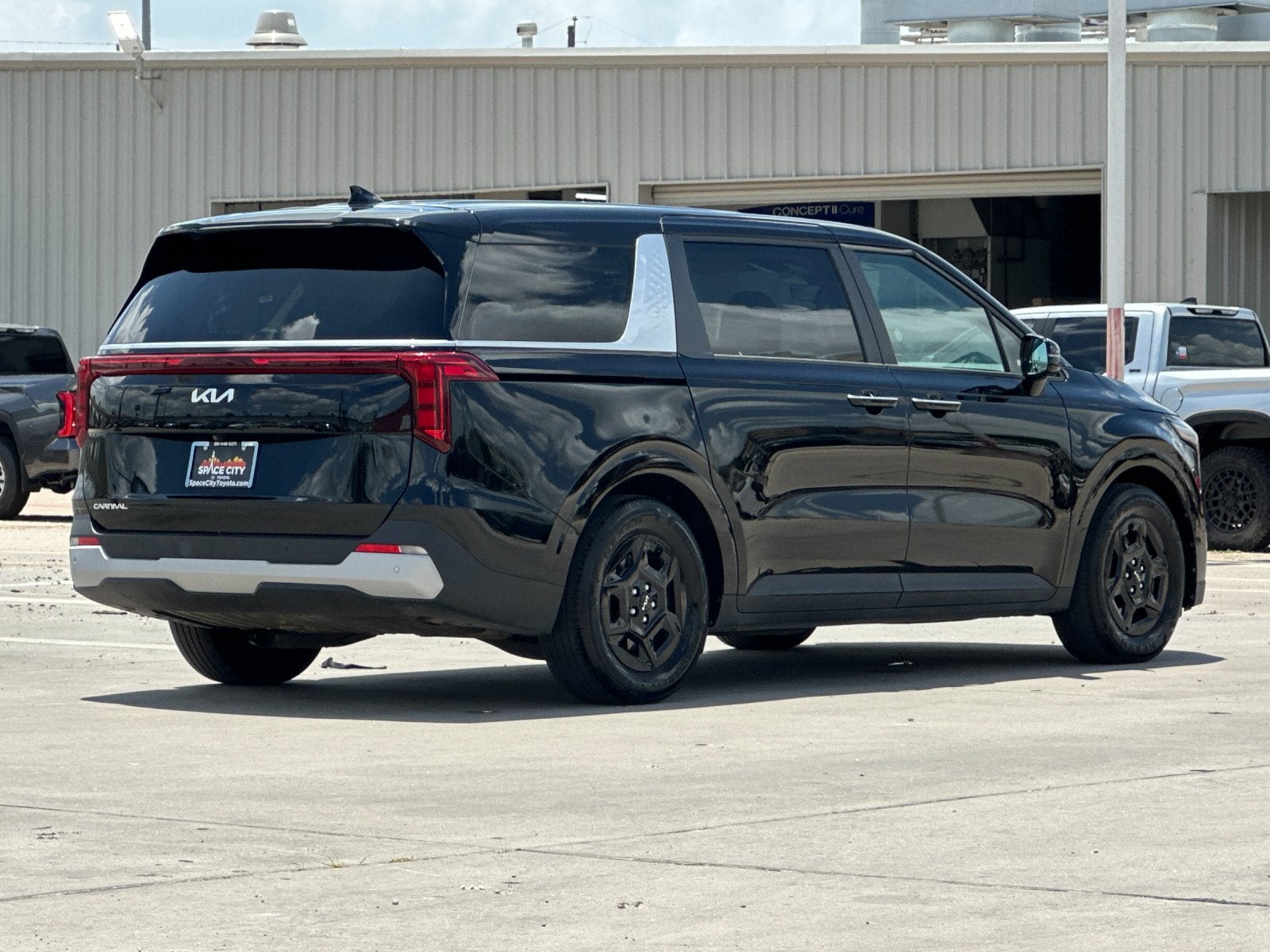 2025 Kia Carnival LXS