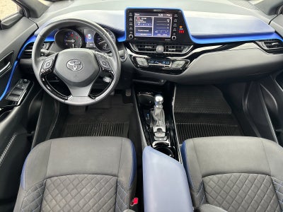 2022 Toyota C-HR XLE