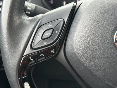 2022 Toyota C-HR XLE
