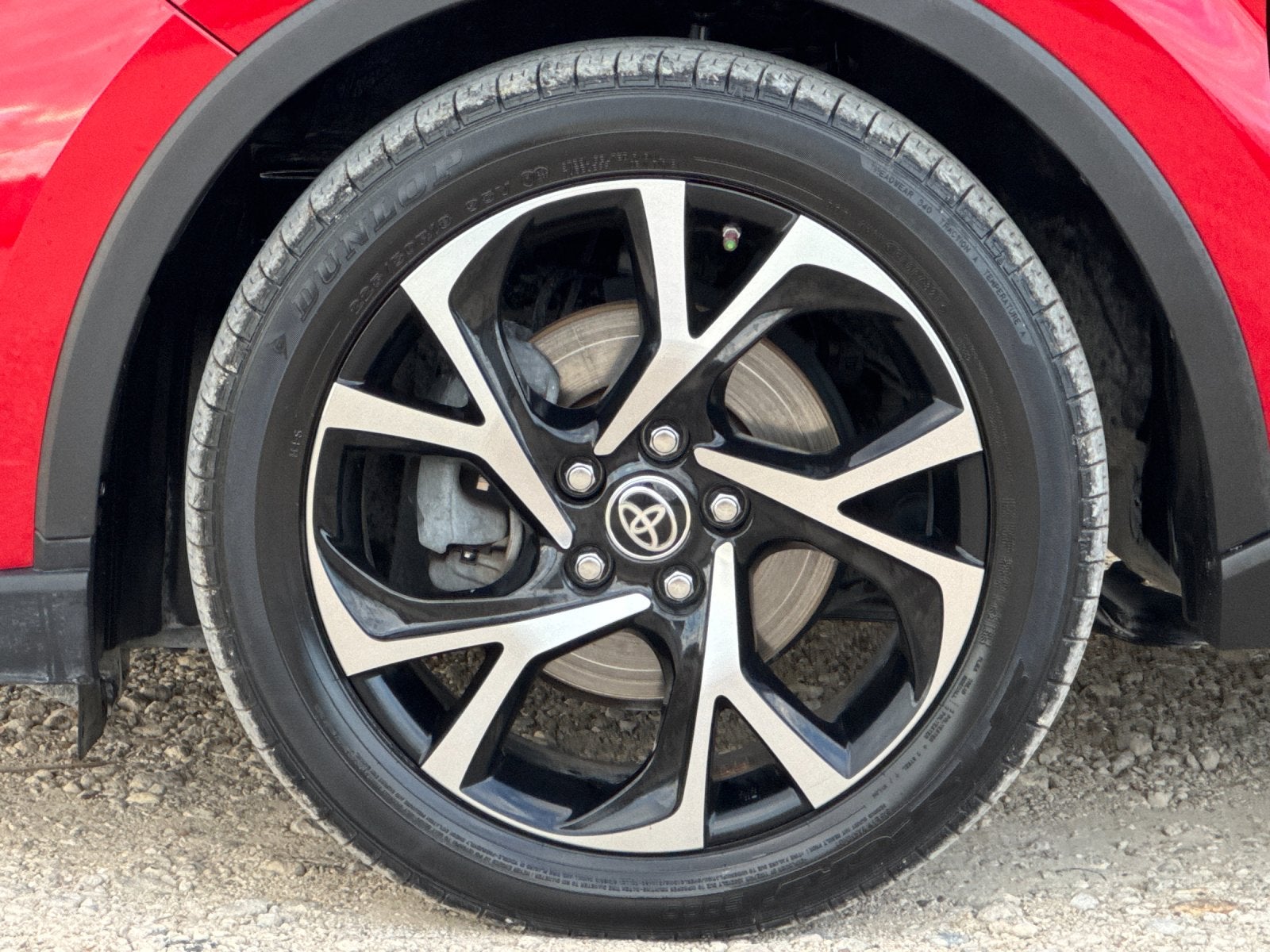 2022 Toyota C-HR XLE