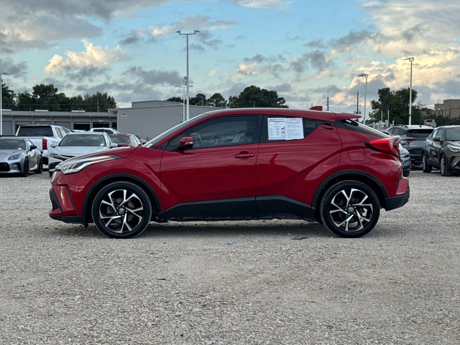 2022 Toyota C-HR XLE