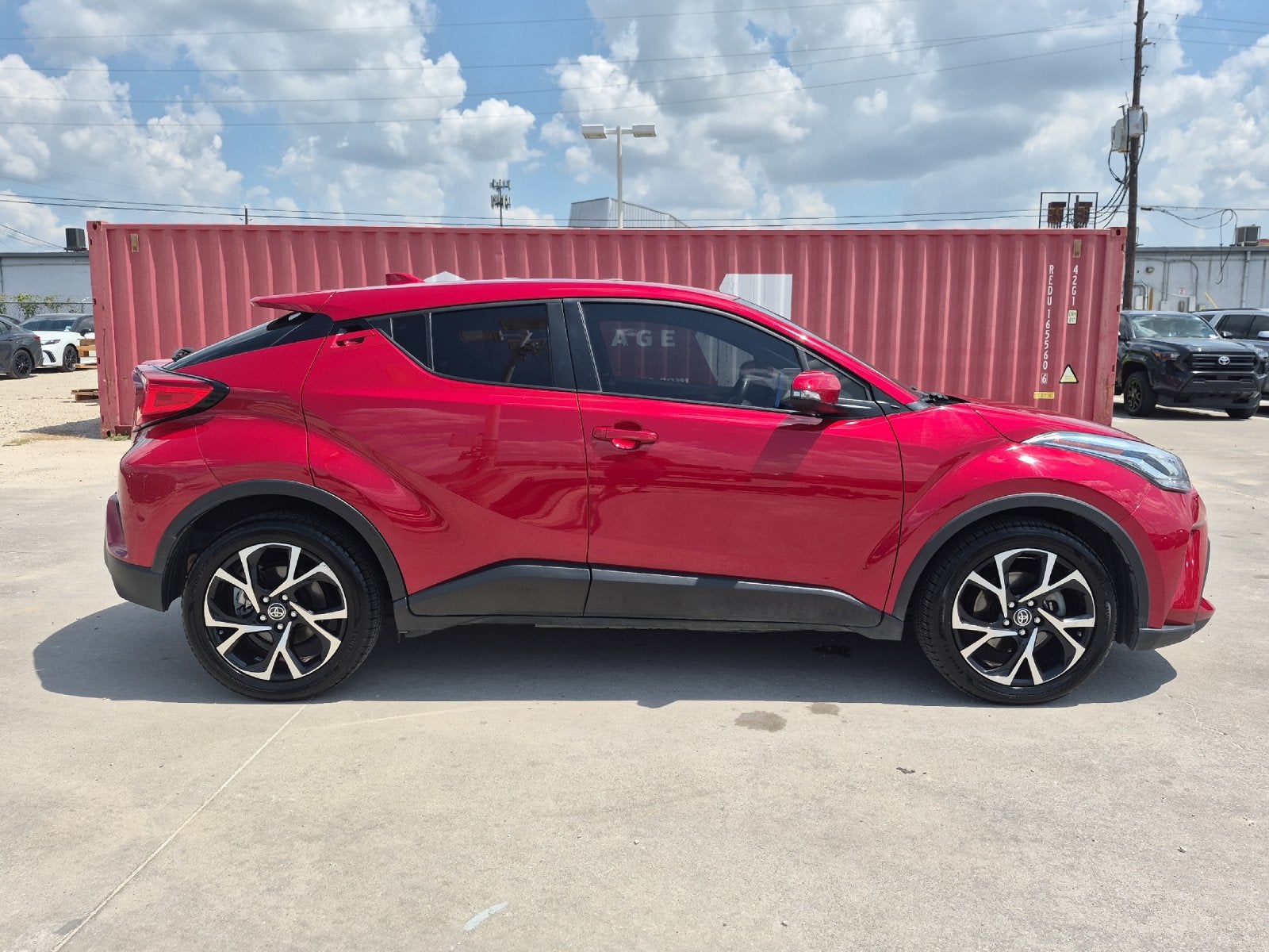 2022 Toyota C-HR XLE