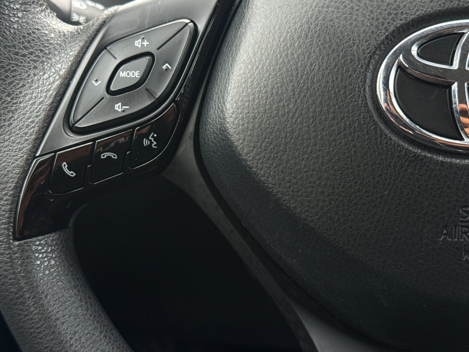 2021 Toyota C-HR LE