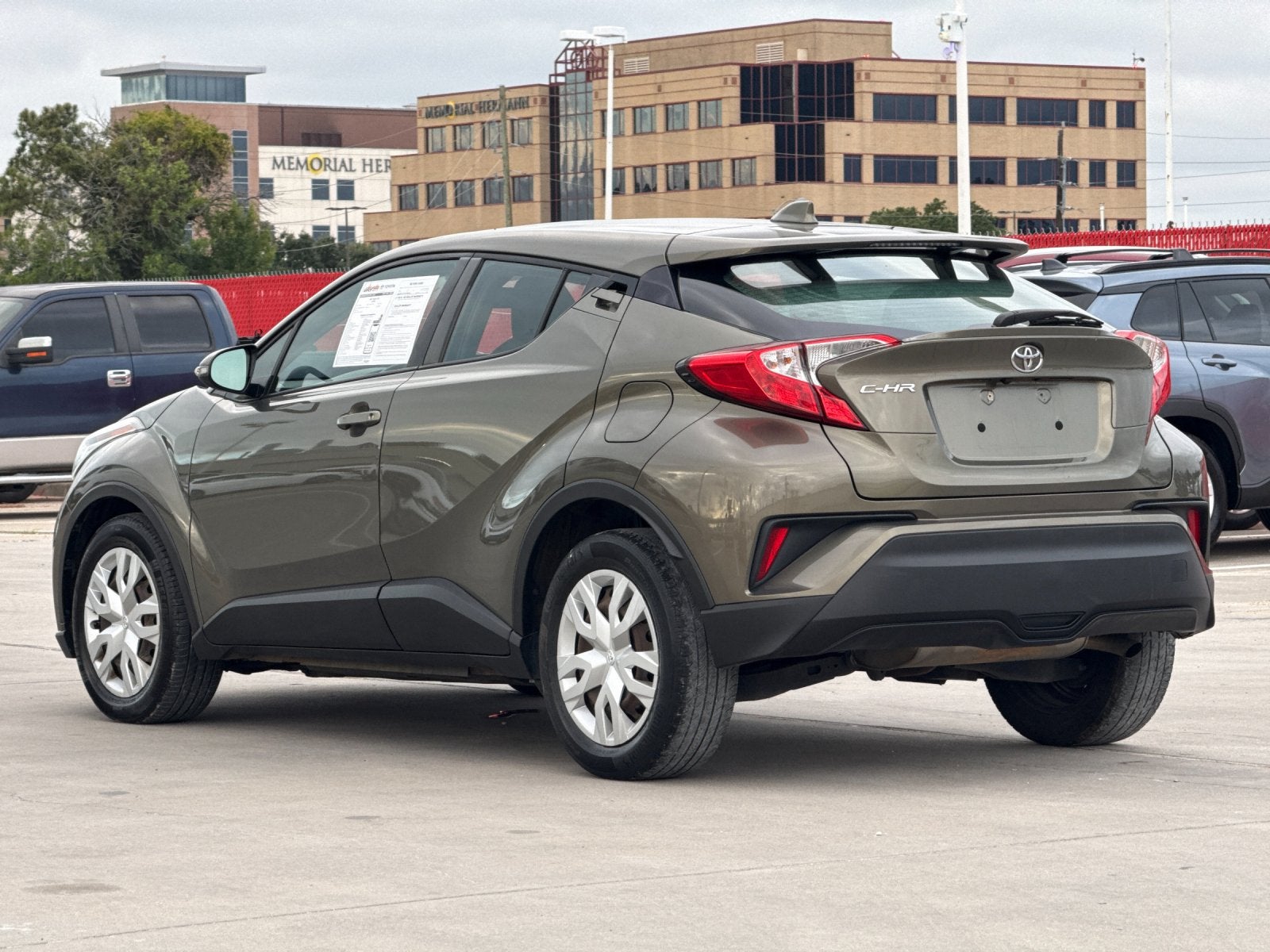 2021 Toyota C-HR LE