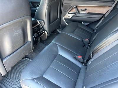 2025 Land Rover Range Rover SE