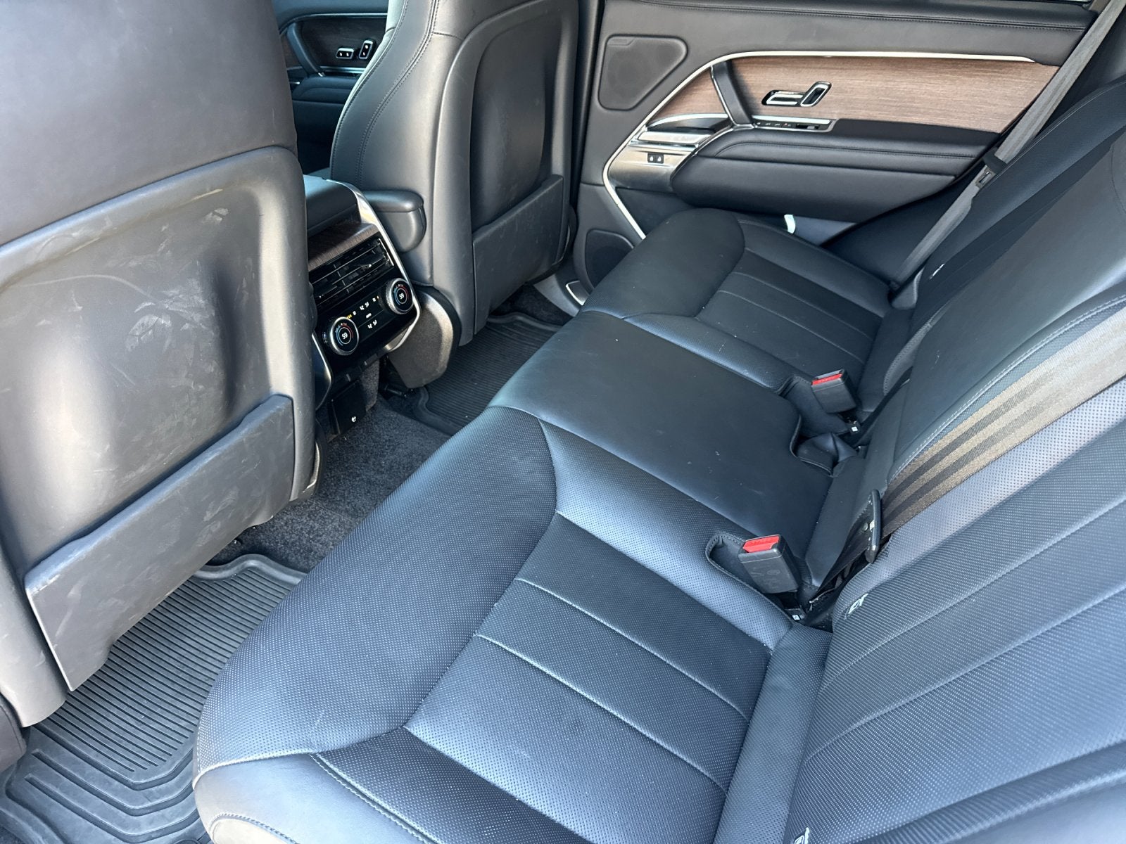 2025 Land Rover Range Rover SE