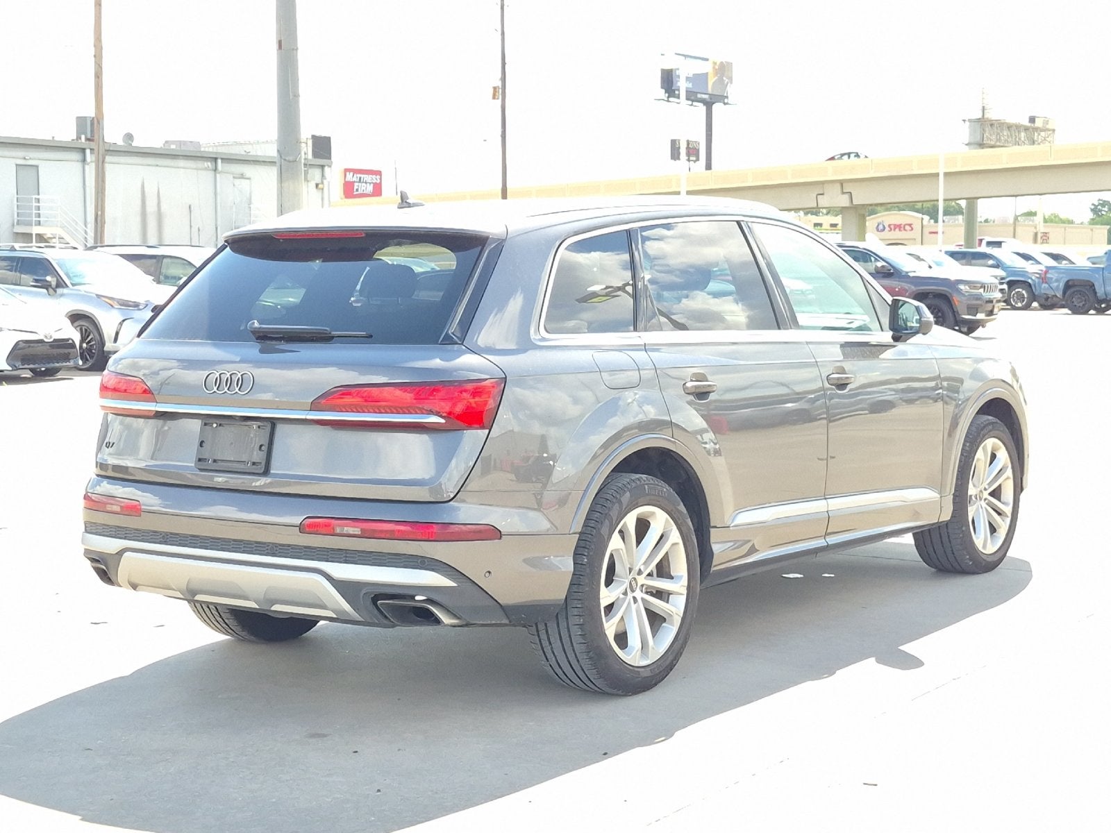 2025 Audi Q7 55 Premium Plus quattro
