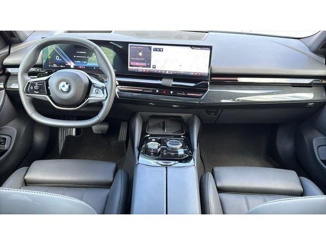 2026 BMW 530i 530i