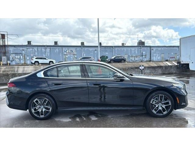 2026 BMW 530i 530i